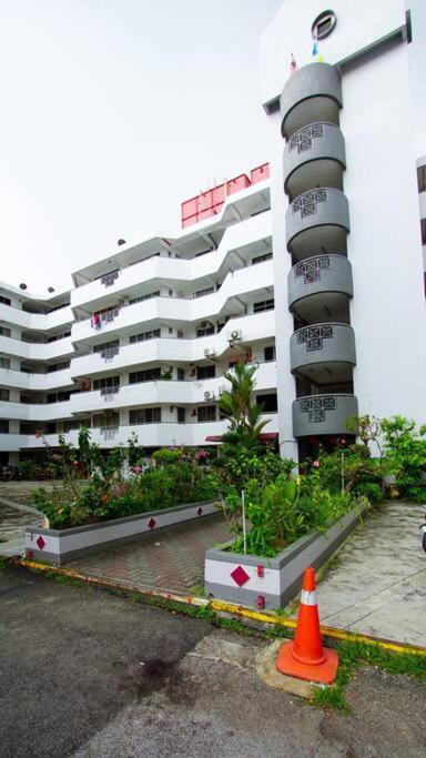 Fuji Home Bayan Lepas Eksteriør billede